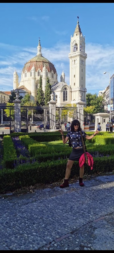 Zentro Urban Yoga Retiro en Madrid - NATUR VIVA